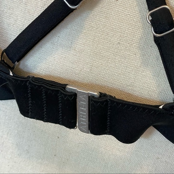 Athleta  Top Chevron High Neck Sports Bra with underwire Black/White Sz 36 B/C - Picture 4 of 7